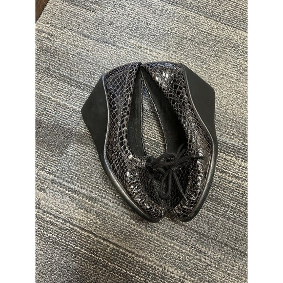 Aerosoles Women’s Black Leather Snake Animal Print Wedge Loafer Bow Pump Size 9 - Picture 4 of 6